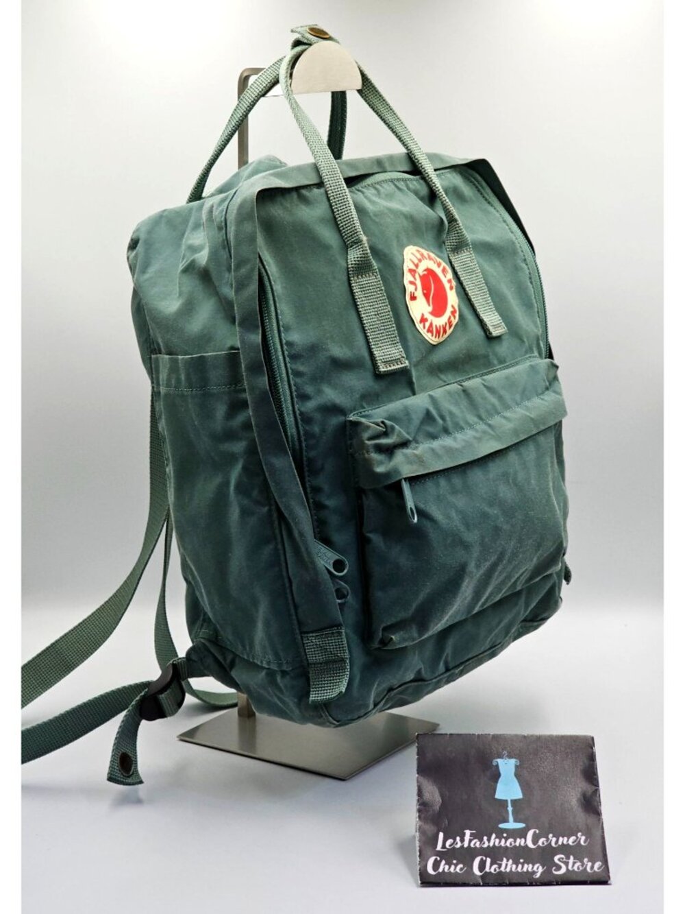 Fjallraven Kanken Unisex Green Vinylon F Classic Backpack Small 2722 - Picture 3 of 13